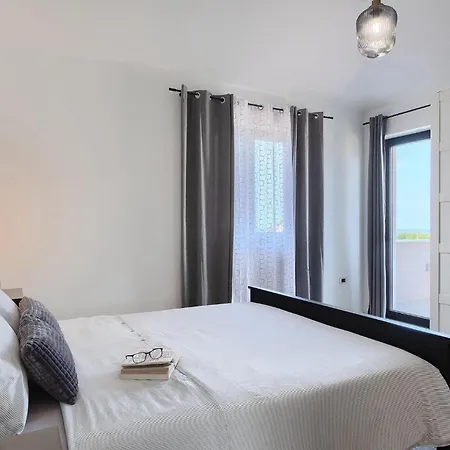Delfar Tatil Evi
