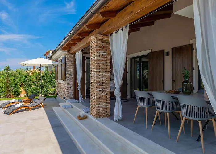 Ferienhaus Delfar Galižana