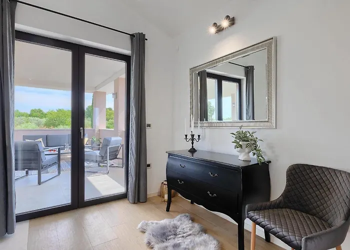 Delfar Ferienhaus Galižana